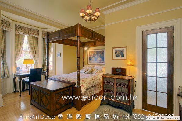 Antique-Interior-Photo-006