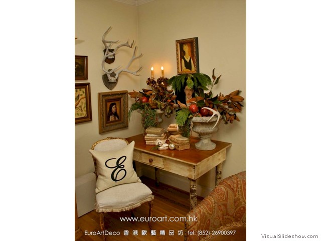 Antique-Interior-Photo-007