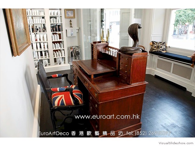 Antique-Interior-Photo-008